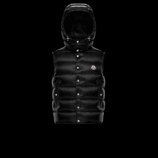 MONCLER(モンクレール)のモンクレール　BILLECART  ２　2019-2020aw メンズのジャケット/アウター(ダウンベスト)の商品写真