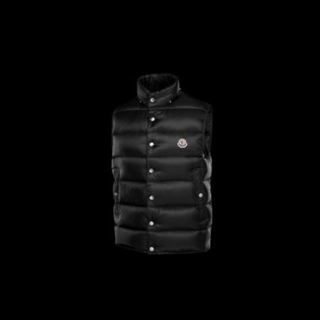 MONCLER(モンクレール)のモンクレール　BILLECART  ２　2019-2020aw メンズのジャケット/アウター(ダウンベスト)の商品写真