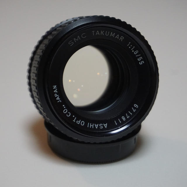 PENTAX(ペンタックス)の【良品】SMC TAKUMAR 55mm f1.8 スマホ/家電/カメラのカメラ(レンズ(単焦点))の商品写真