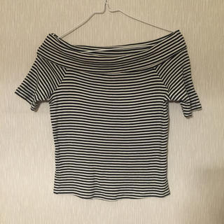 ジーユー(GU)のgu オフショルダー トップス(Tシャツ(半袖/袖なし))