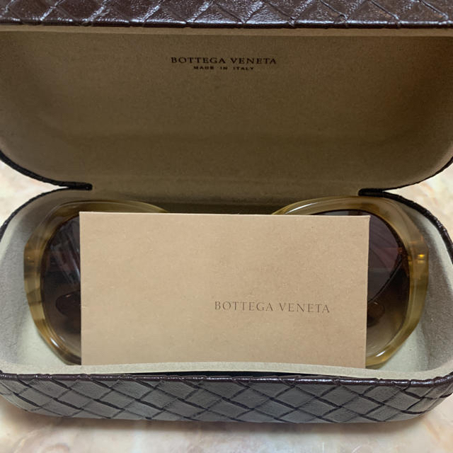 Bottega Veneta(ボッテガヴェネタ)のサマーセール！！ボッテガサングラス レディースのファッション小物(サングラス/メガネ)の商品写真