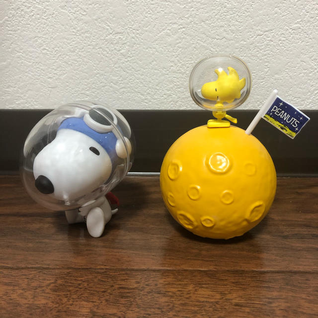 SNOOPY ガチャ 2個セット エンタメ/ホビーのおもちゃ/ぬいぐるみ(キャラクターグッズ)の商品写真