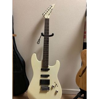 フェンダー(Fender)のMad Axe ストラトキャスタータイプ？(エレキギター)