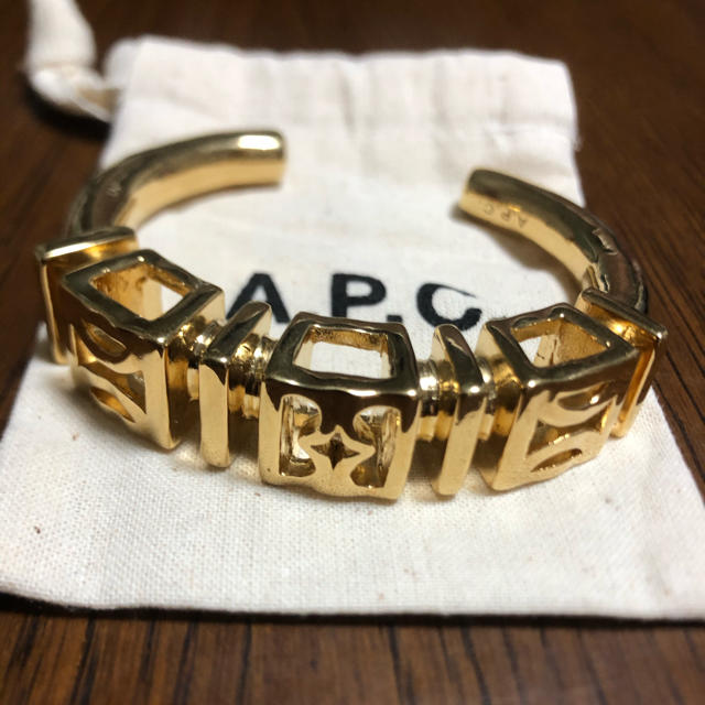 A.P.C - APC ブレスレット【完売品！】の通販 by Kana's shop