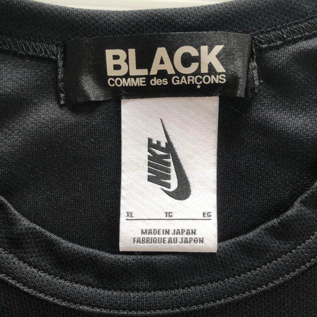 BLACK COMME des GARCONS(ブラックコムデギャルソン)の【お得！】COMME des GARÇONS× NIKE Tシャツ　XLサイズ メンズのトップス(Tシャツ/カットソー(半袖/袖なし))の商品写真