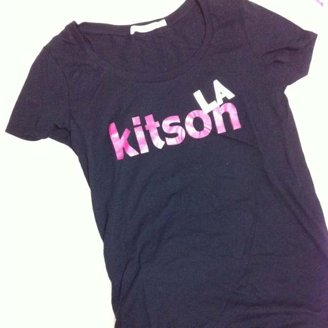 KITSON(キットソン)のきっとそん ティシャツ レディースのトップス(カットソー(半袖/袖なし))の商品写真