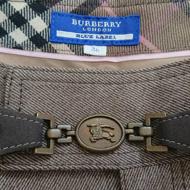 BURBERRY BLUE LABEL(バーバリーブルーレーベル)のバーバリーブルーレーベル レディース ショートパンツ 36 レディースのパンツ(ショートパンツ)の商品写真