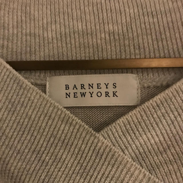 BARNEYS NEW YORK(バーニーズニューヨーク)のバーニーズニューヨーク38 レディースのトップス(カットソー(半袖/袖なし))の商品写真