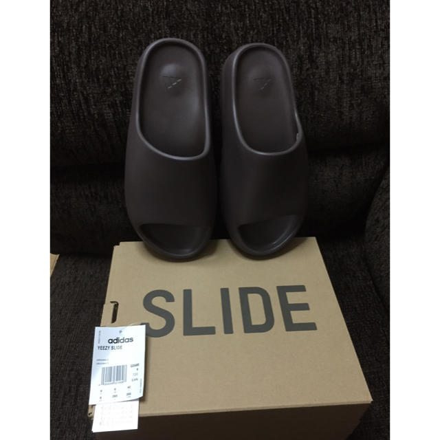 adidas(アディダス)の新品　adidas アディダス YEEZY SLIDE "SOOT" 26.5㎝ メンズの靴/シューズ(サンダル)の商品写真