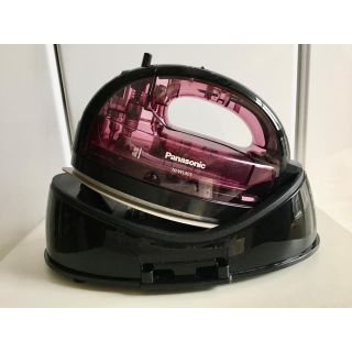 パナソニック(Panasonic)の美品☆Panasonic コードレススチームアイロン CaRuRu(アイロン)