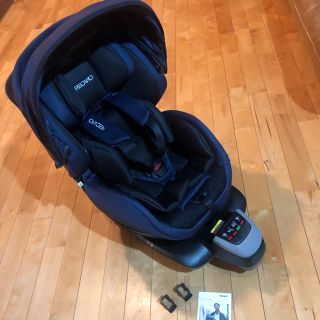 レカロ(RECARO)のレカロ ゼロワン  RECARO Zero.1(自動車用チャイルドシート本体)