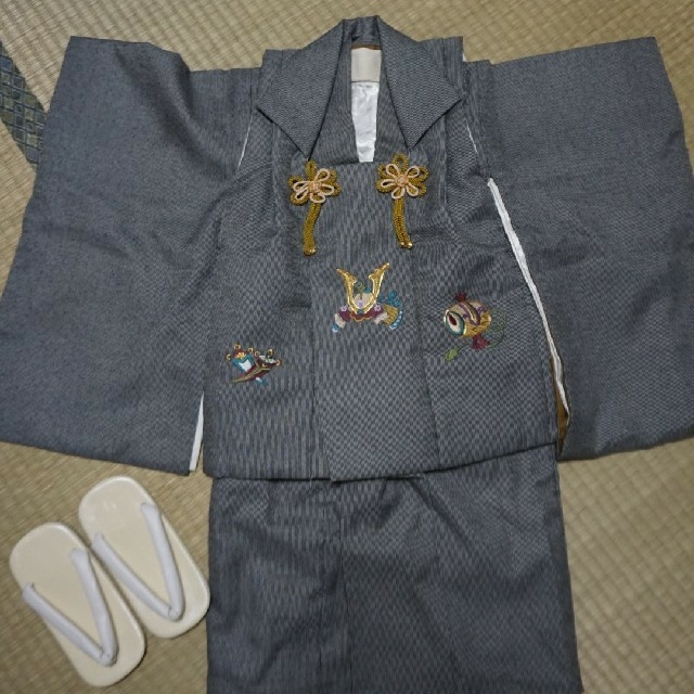 七五三 ３歳 被布 男の子 雪駄付き キッズ/ベビー/マタニティのキッズ服男の子用(90cm~)(和服/着物)の商品写真