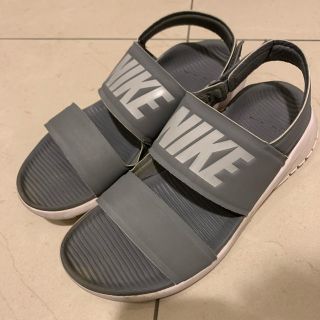 ナイキ(NIKE)のNIKE WMNS TANJUN ナイキ ウィメンズ タンジュンサンダル(サンダル)