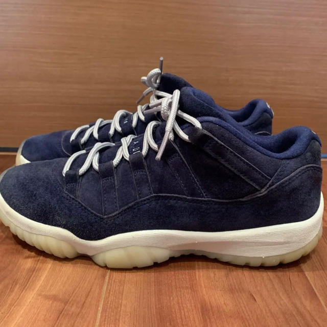 靴/シューズ26.0cm Nike air Jordan 11 low Re2pect