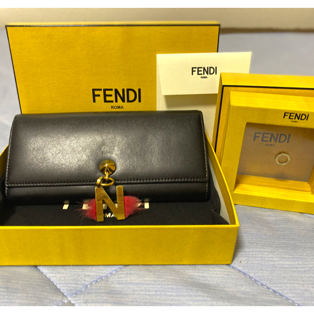 FENDI(フェンディ)の(本日まで販売)FENDI フェンディの財布 レディースのファッション小物(財布)の商品写真