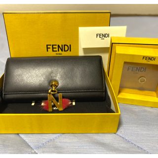 フェンディ(FENDI)の(本日まで販売)FENDI フェンディの財布(財布)