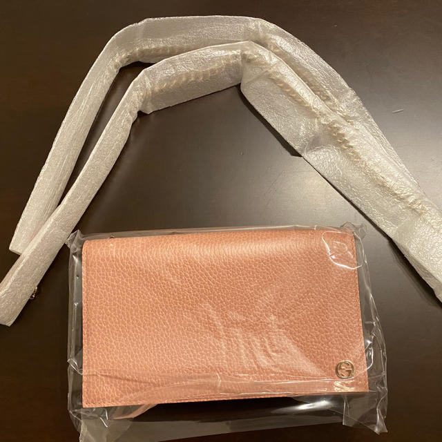 【新品・未使用】GUCCI　チェーン　お財布バッグ　長財布