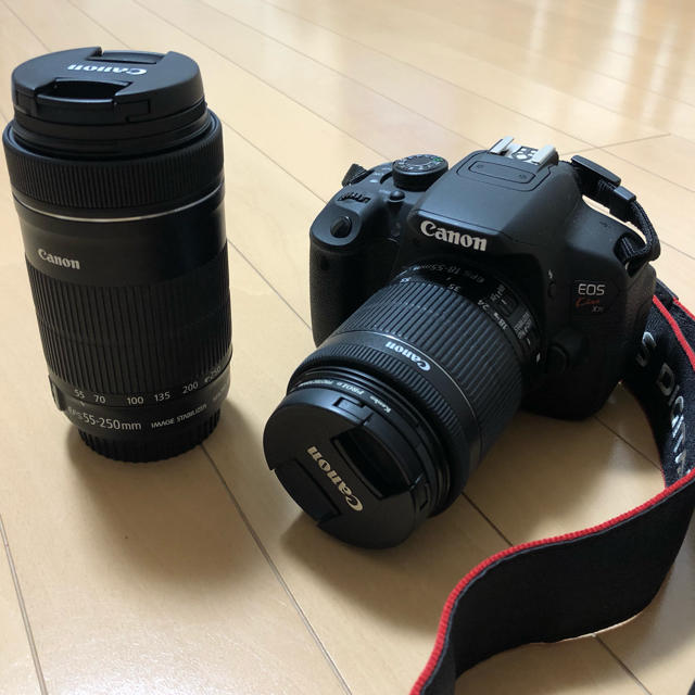 【美品】 CANON EOS Kiss X7i ダブルズームキットカメラ