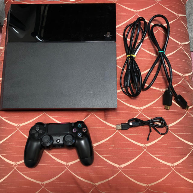 PS4 中古 美品 本体 エンタメ/ホビー ゲームソフト/ゲーム機本体 ...