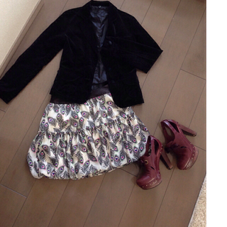 ドーリーガールバイアナスイ(DOLLY GIRL BY ANNA SUI)の黒ベロワジャケット+ドーリースカート♥(ミニスカート)