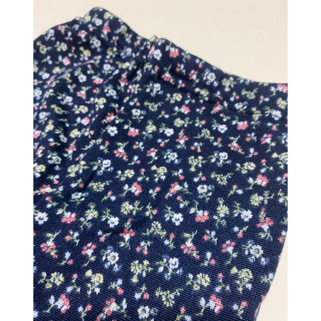 motherways(マザウェイズ)の❷新品 マザウェイズ 10分丈 レギンス スパッツ 花柄 女の子 90 ネイビー キッズ/ベビー/マタニティのキッズ服女の子用(90cm~)(パンツ/スパッツ)の商品写真