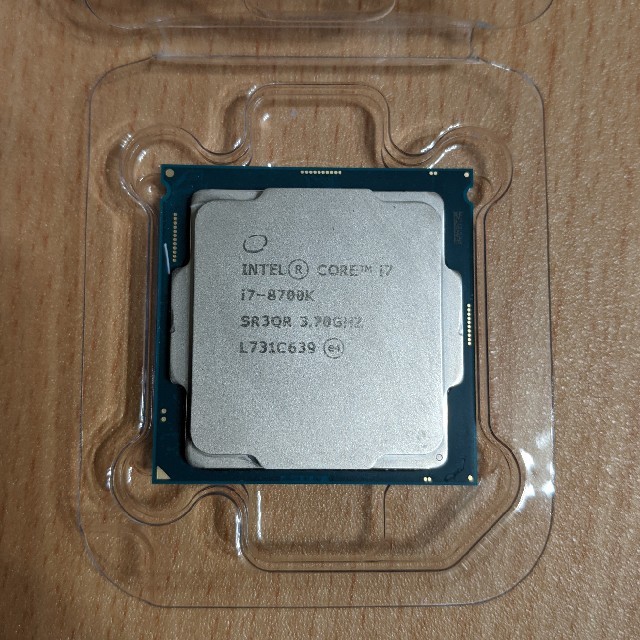 Intel Core i7-8700K 箱無し