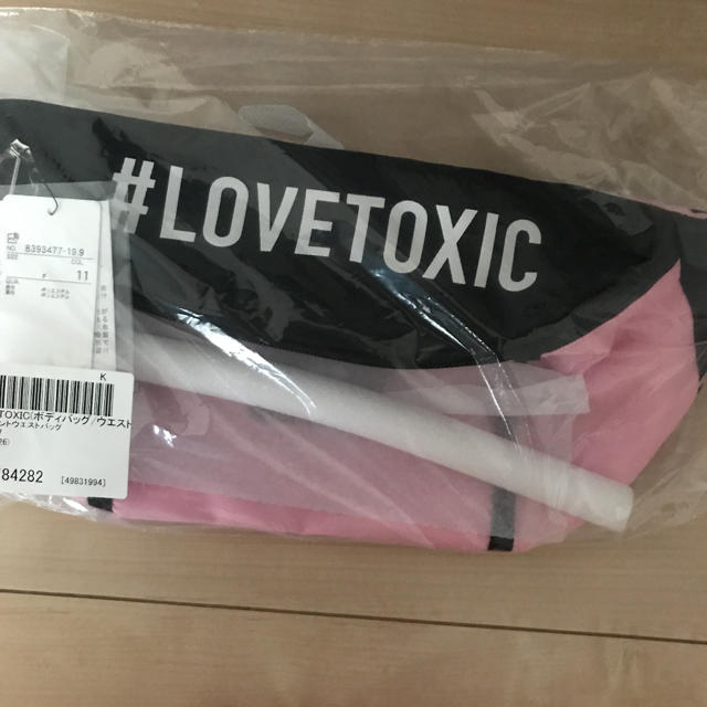 lovetoxic(ラブトキシック)のアユミ様専用！ラブトキシック  バッグ レディースのバッグ(ボディバッグ/ウエストポーチ)の商品写真