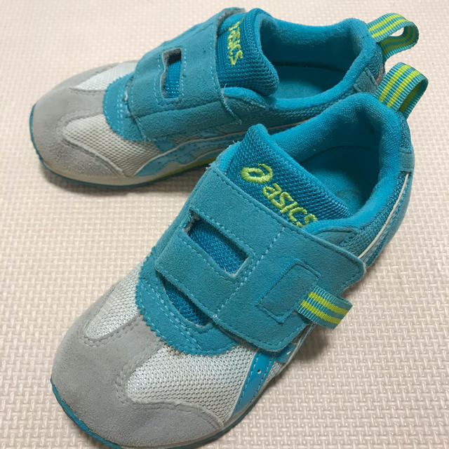 asics(アシックス)のasics アシックス　17cm スニーカー  保育園　幼稚園　洗い替え キッズ/ベビー/マタニティのキッズ靴/シューズ(15cm~)(スニーカー)の商品写真