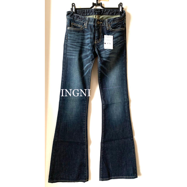 INGNI(イング)の新品★イング INGNI★デニムパンツ★ジーンズ★Ｍ★ストレッチ素材 レディースのパンツ(デニム/ジーンズ)の商品写真