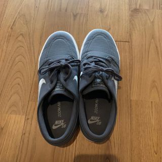 ナイキ(NIKE)の【まみあんたさん専用】NIKEスニーカー(スニーカー)