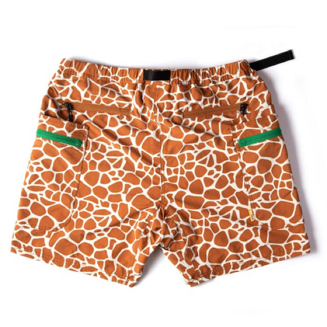 atmos(アトモス)のATMOS GRIP SWANY GEAR SHORTS GIRAFFE XL メンズのパンツ(ショートパンツ)の商品写真