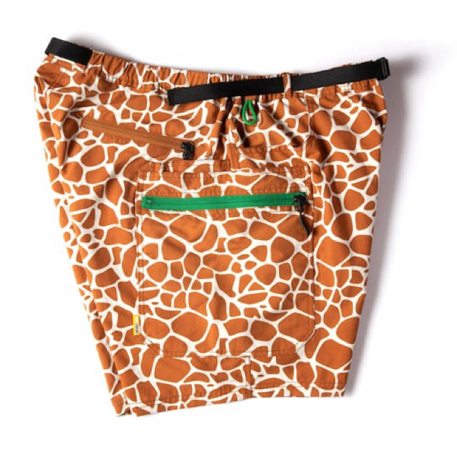 atmos(アトモス)のATMOS GRIP SWANY GEAR SHORTS GIRAFFE XL メンズのパンツ(ショートパンツ)の商品写真