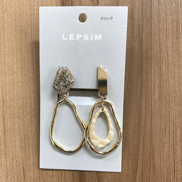 LEPSIM(レプシィム)のn-man様専用　LEPSIM イヤリング　新品 レディースのアクセサリー(イヤリング)の商品写真