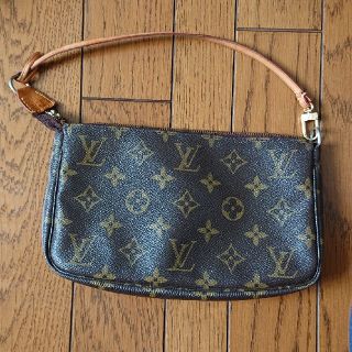 ルイヴィトン(LOUIS VUITTON)のルイヴィトン アクセサリーポーチ(ポーチ)