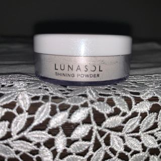 ルナソル(LUNASOL)のLUNASOL シャイニングパウダーN(フェイスパウダー)