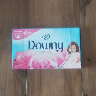 スナッグル(Snuggle)のダウニー 柔軟剤シート  downy(洗剤/柔軟剤)