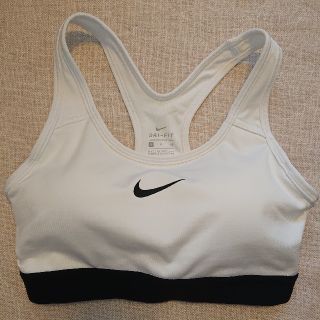 ナイキ(NIKE)のスポーツブラ(ブラ)