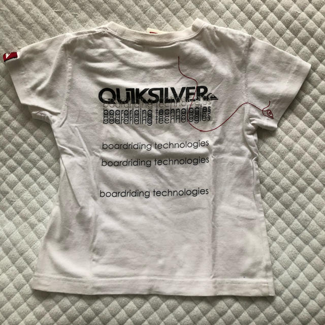 QUIKSILVER(クイックシルバー)のQUIKSILVER Tシャツ 100cm キッズ/ベビー/マタニティのキッズ服男の子用(90cm~)(Tシャツ/カットソー)の商品写真