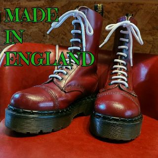 ドクターマーチン(Dr.Martens)の英国製 クレイジーボム(ブーツ)