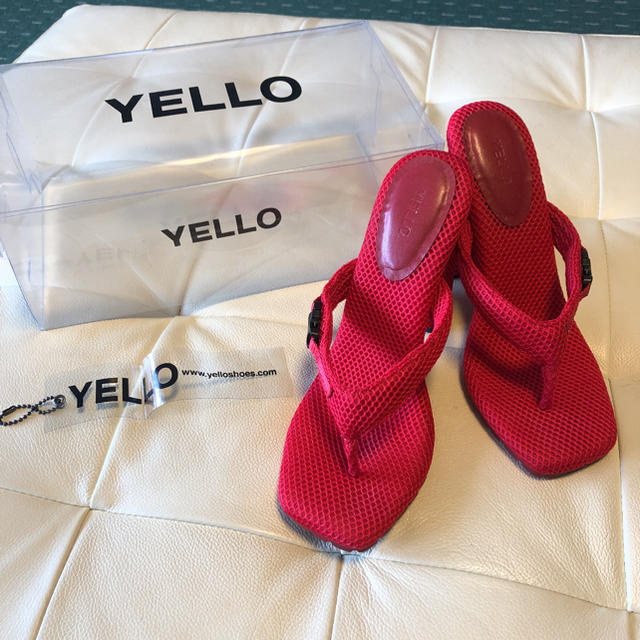 yellaw(イエロー)のYELLO サンダル レディースの靴/シューズ(サンダル)の商品写真