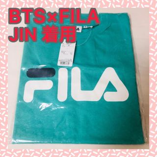 フィラ(FILA)の新品★FILA×BTSコラボTシャツ・JIN着用 ジン グリーン(Tシャツ(半袖/袖なし))