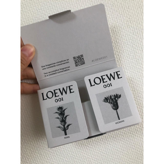 LOEWE(ロエベ)のLOEWE 香水　2種類サンプル コスメ/美容の香水(香水(女性用))の商品写真