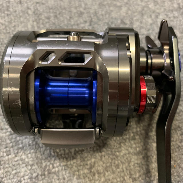 DAIWA(ダイワ)の最終値下げ‼️DAIWA ダイワ　ソルティガBJ 200SH ジギング等に‼️ スポーツ/アウトドアのフィッシング(リール)の商品写真