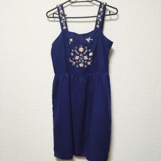 ダブルクローゼット(w closet)のwcloset 刺繍ワンピース(ミニワンピース)