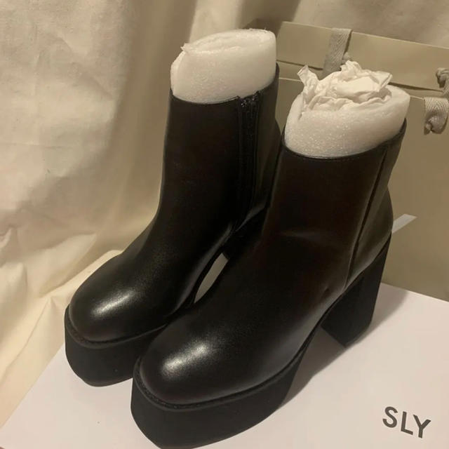 SLY ショートブーツ