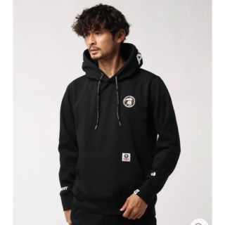 アベイシングエイプ(A BATHING APE)の人気モデル　AAPE HOODIE  エイプ　 パーカー　黒(パーカー)