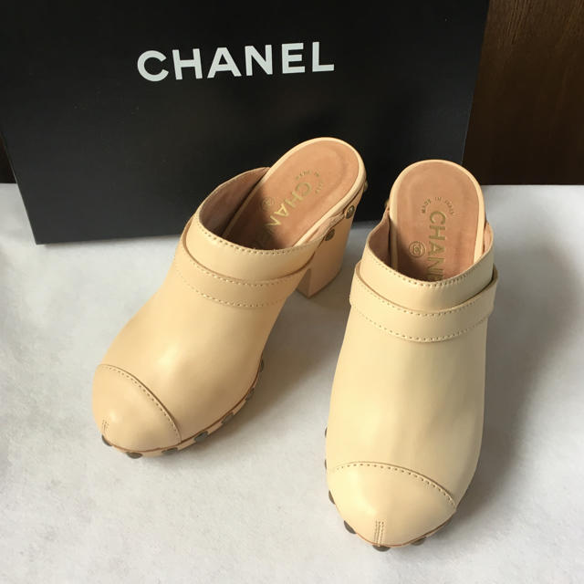 CHANEL(シャネル)の専用です レディースの靴/シューズ(サンダル)の商品写真