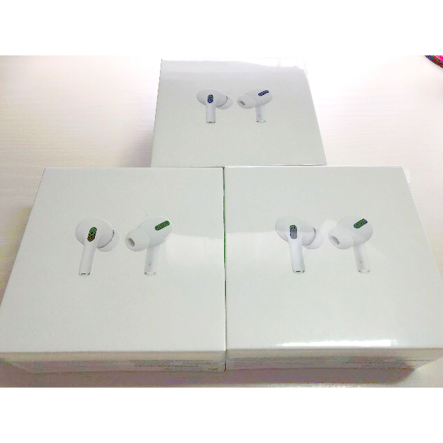 Apple(アップル)のApple AirPods Pro 3個セット スマホ/家電/カメラのオーディオ機器(ヘッドフォン/イヤフォン)の商品写真