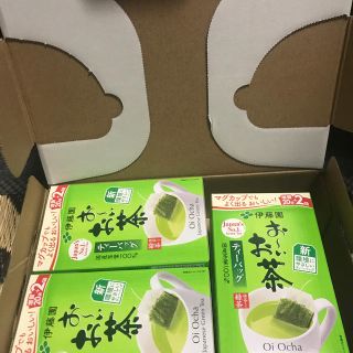 イトウエン(伊藤園)の伊藤園おーいお茶　ティーパック　三箱(66袋)(茶)