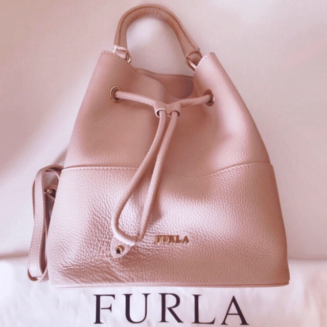 Furla(フルラ)のFURLA BROOKLYN M DRAWSTRING ショルダーバッグ レディースのバッグ(ショルダーバッグ)の商品写真